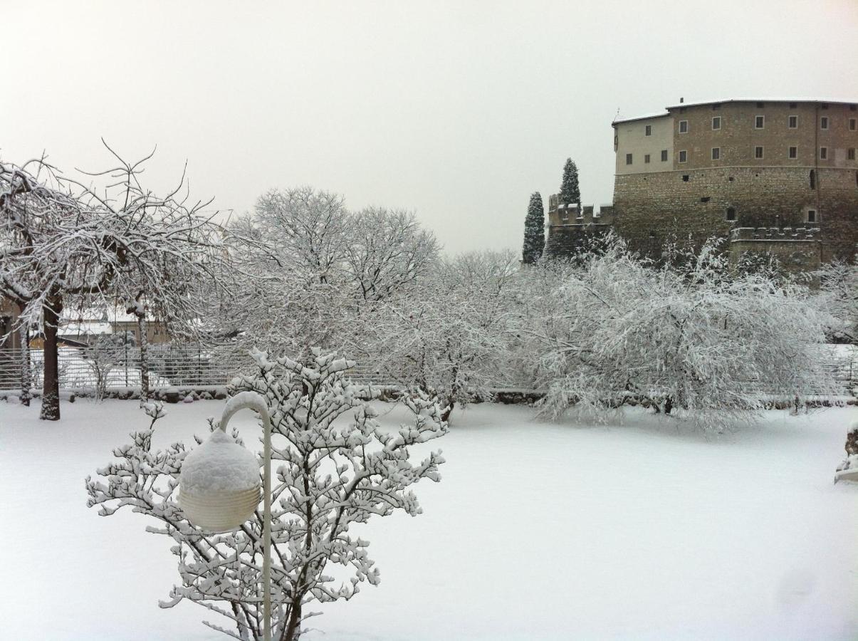 مبيت وإفطار روفيريتو Vista Castello المظهر الخارجي الصورة